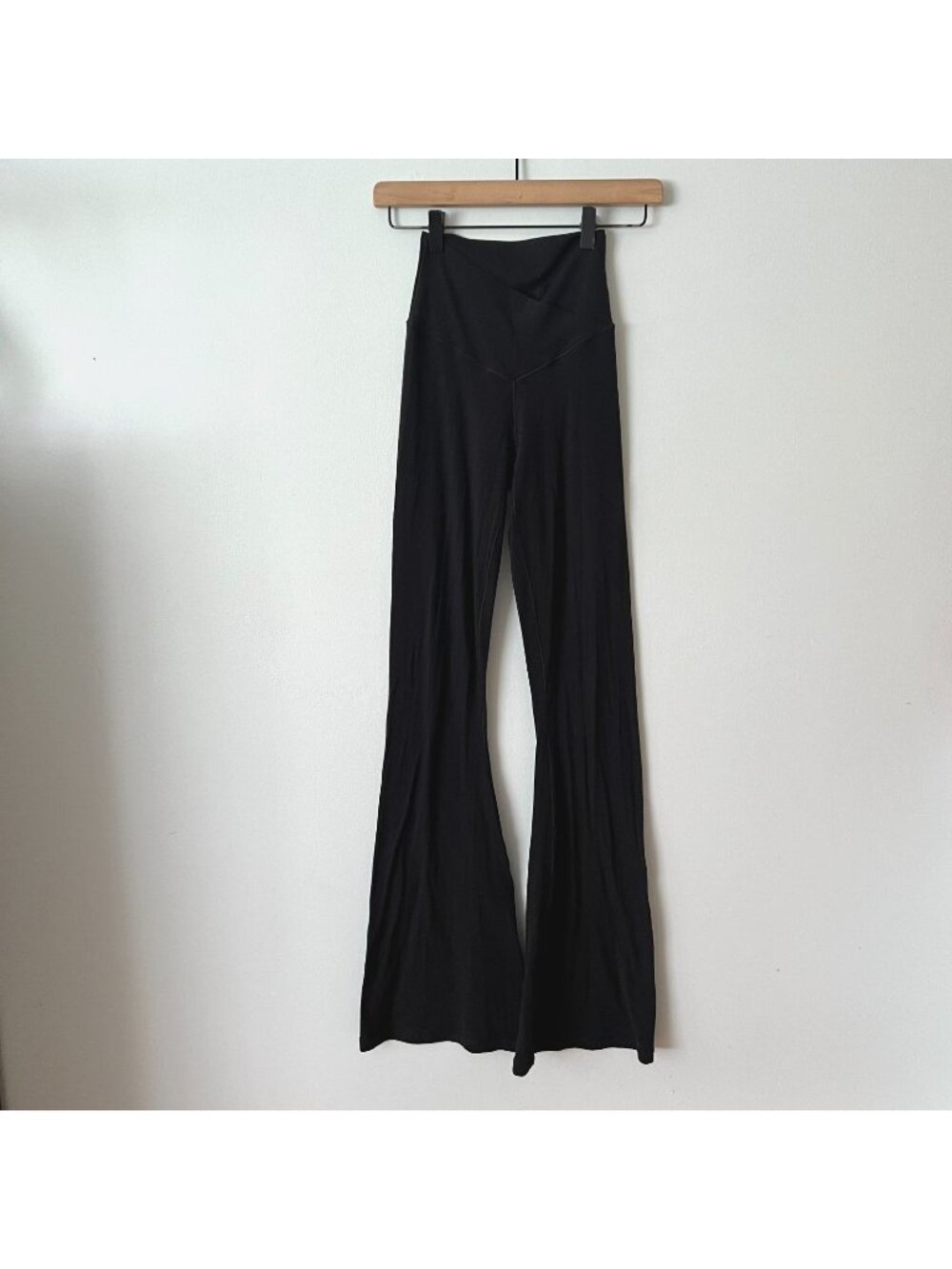 Offline by Aerie Real Me Hi-Rise Flare Black Leggings Women's Size Small Long